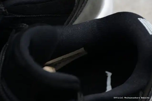 Official Maikesneakers 